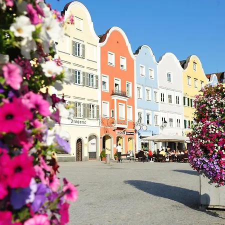 Hotel Astoria - Alexandra Kraemer Ek 3*