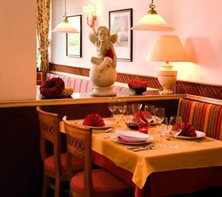 Astoria - Alexandra Kraemer Ek Hotel 3*