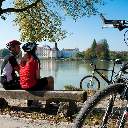 Astoria - Alexandra Kraemer Ek 3*