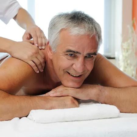 Astoria - Alexandra Kraemer Ek